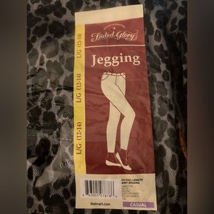 NWT Grey Cheetah Print Ladies Full Length Knit Casual Jegging